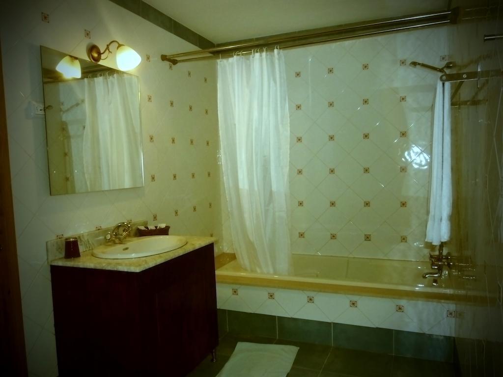 Quinta Da Gandra Guest House Paredes de Coura Ruang foto